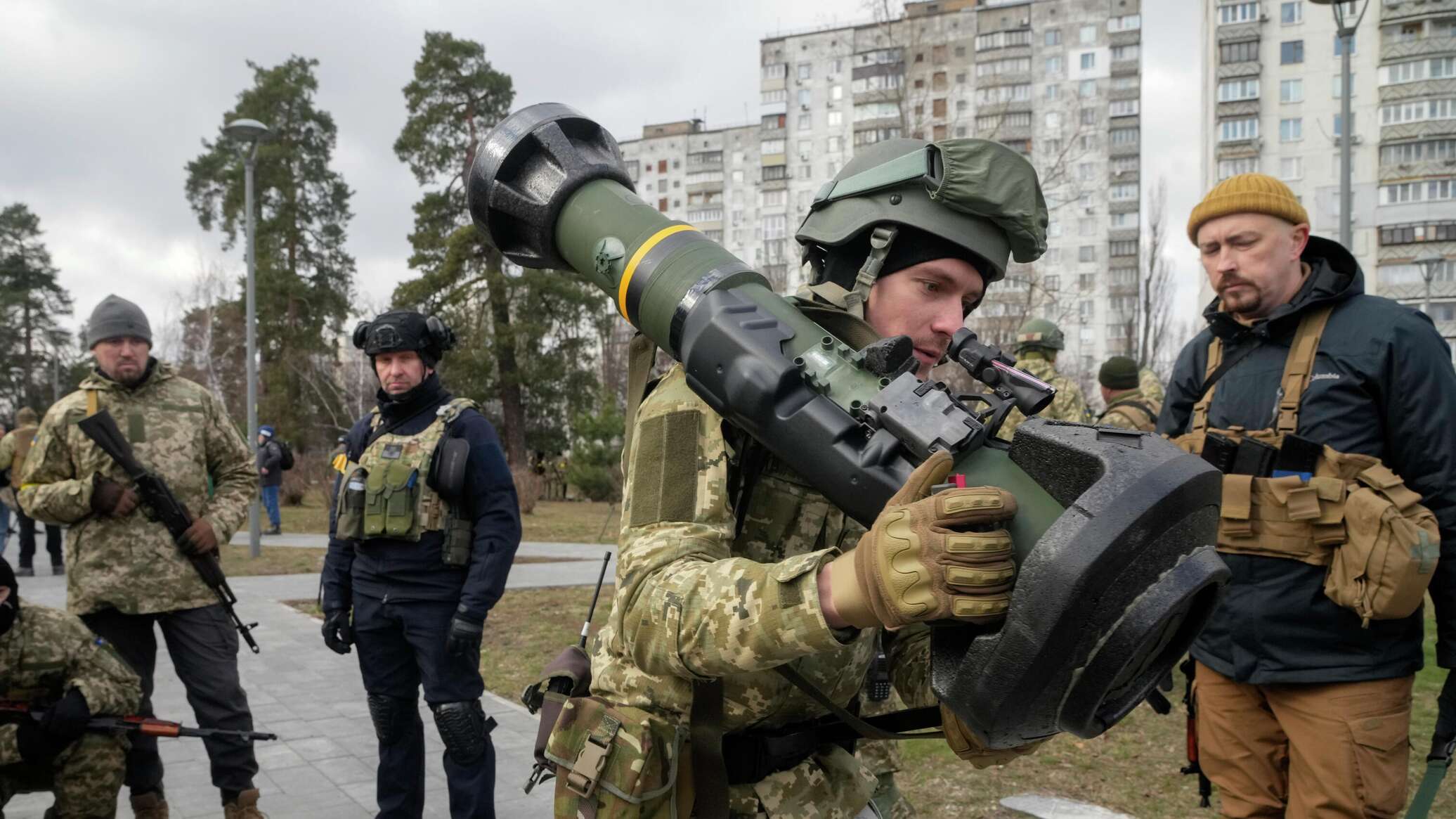 МЗС і Міноборони Німеччини вимагають від уряду потроїти суму коштів на зброю для України