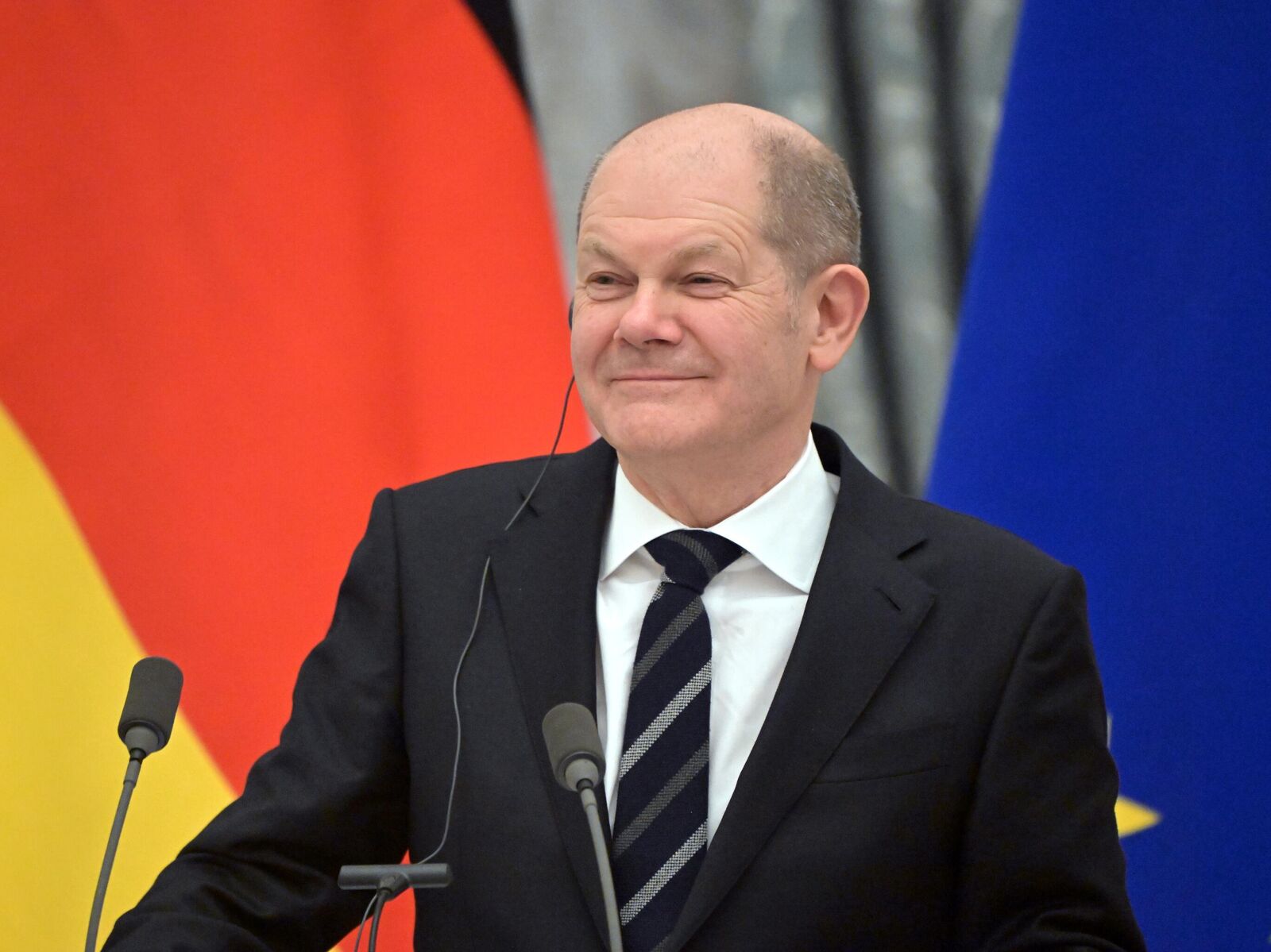 Шольц прийняв відставку міністра оборони Німеччини