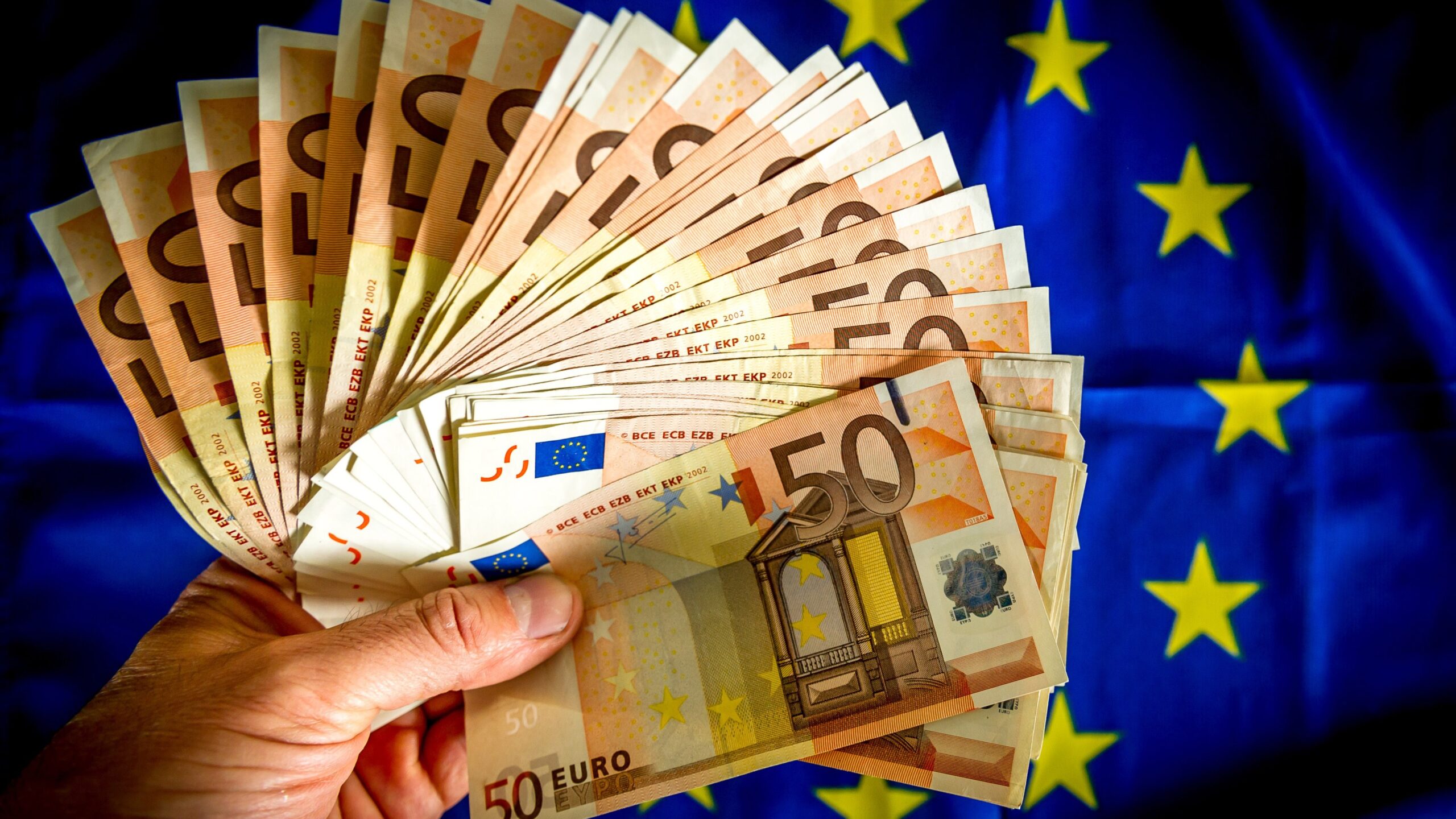 Європа готується економити гроші – для боротьби сама з собою
