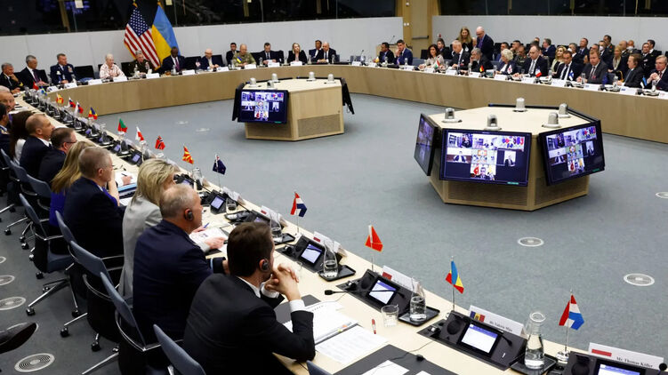 У січні відбудеться чергова міжнародна зустріч “Рамштайна” щодо постачання зброї Україні