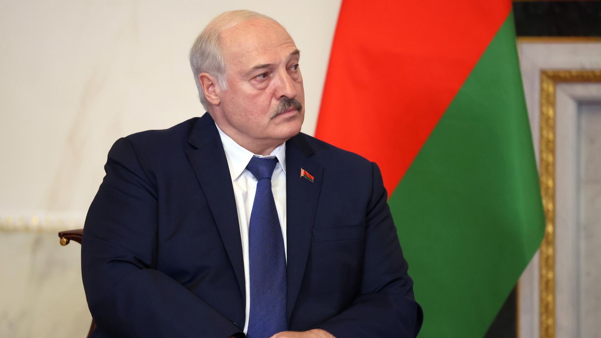 Комісія ЄС продовжила санкції проти Лукашенка та його соратників