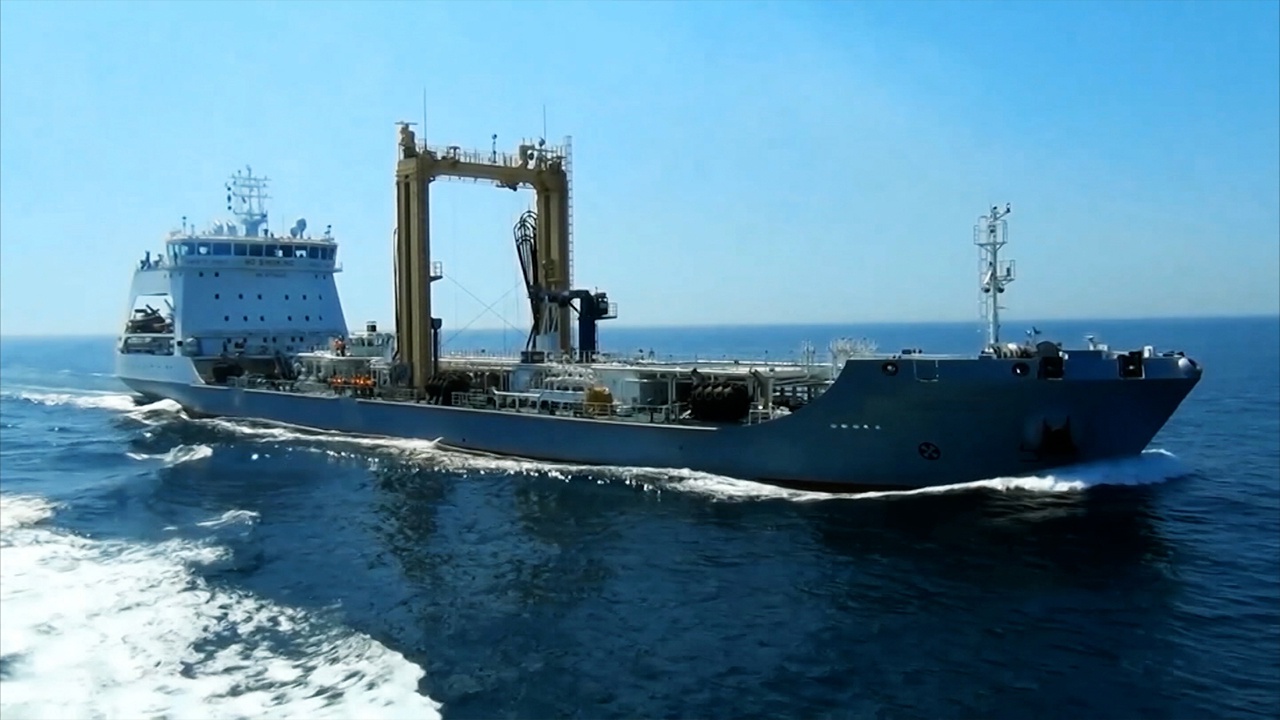 “Тіньовий флот” Росії обвалив світовий ринок танкерів – Bloomberg