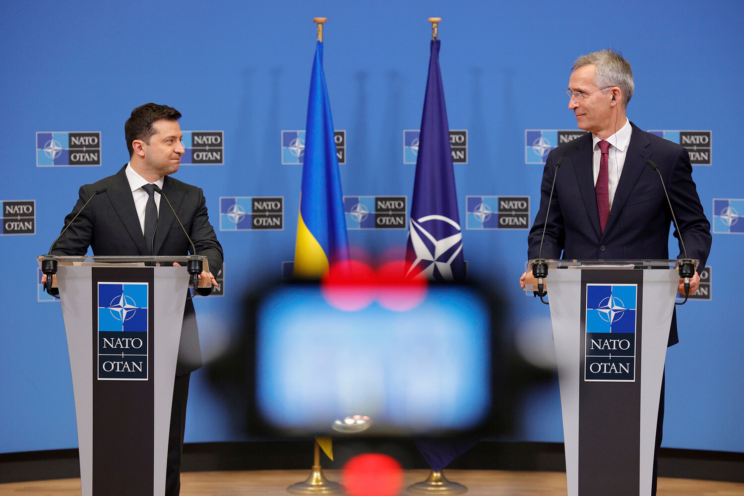 Вступ України до НАТО не стоїть на порядку денному – МЗС Франції