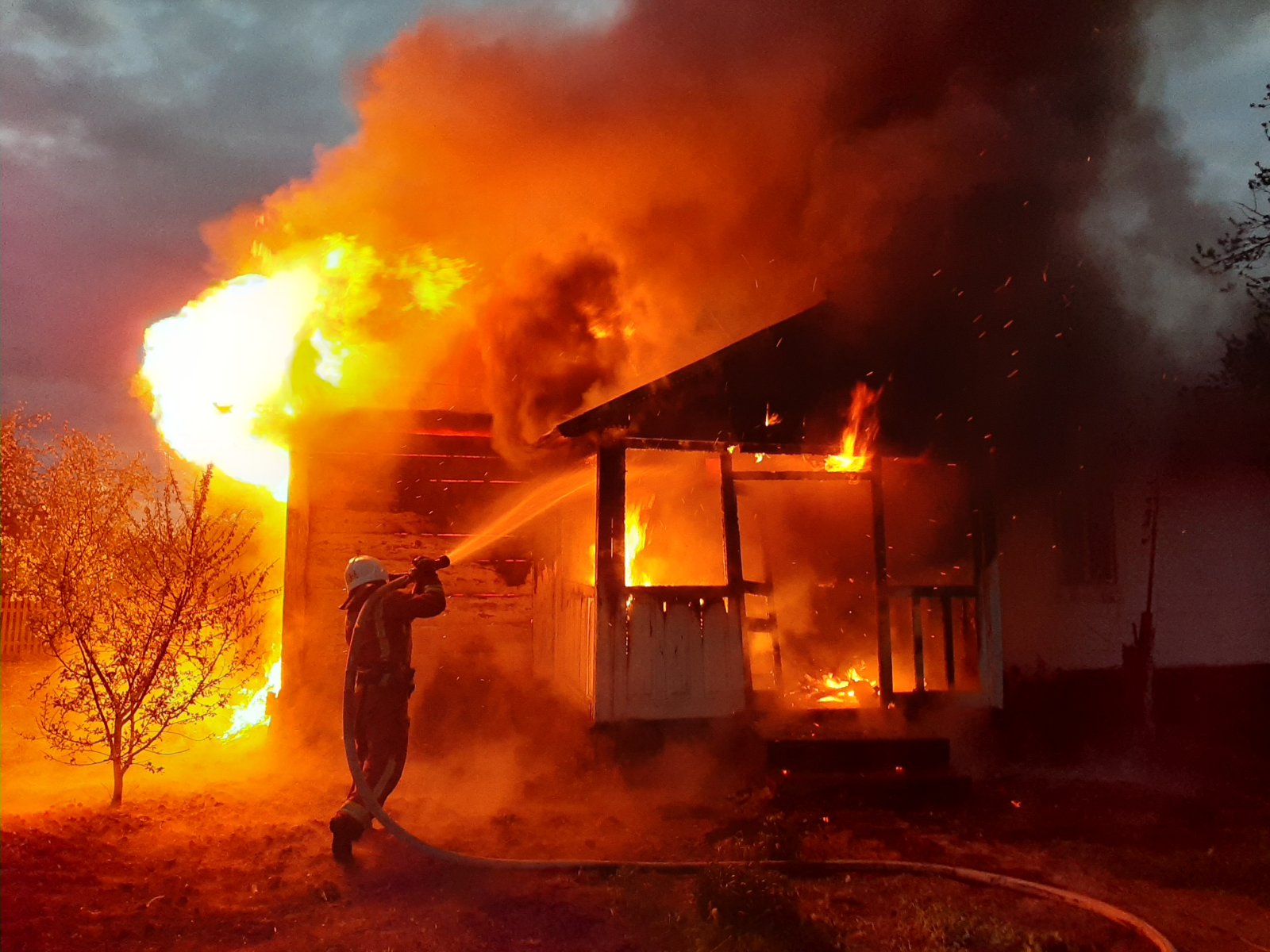 У Британії згорів готель з українськими біженцями
