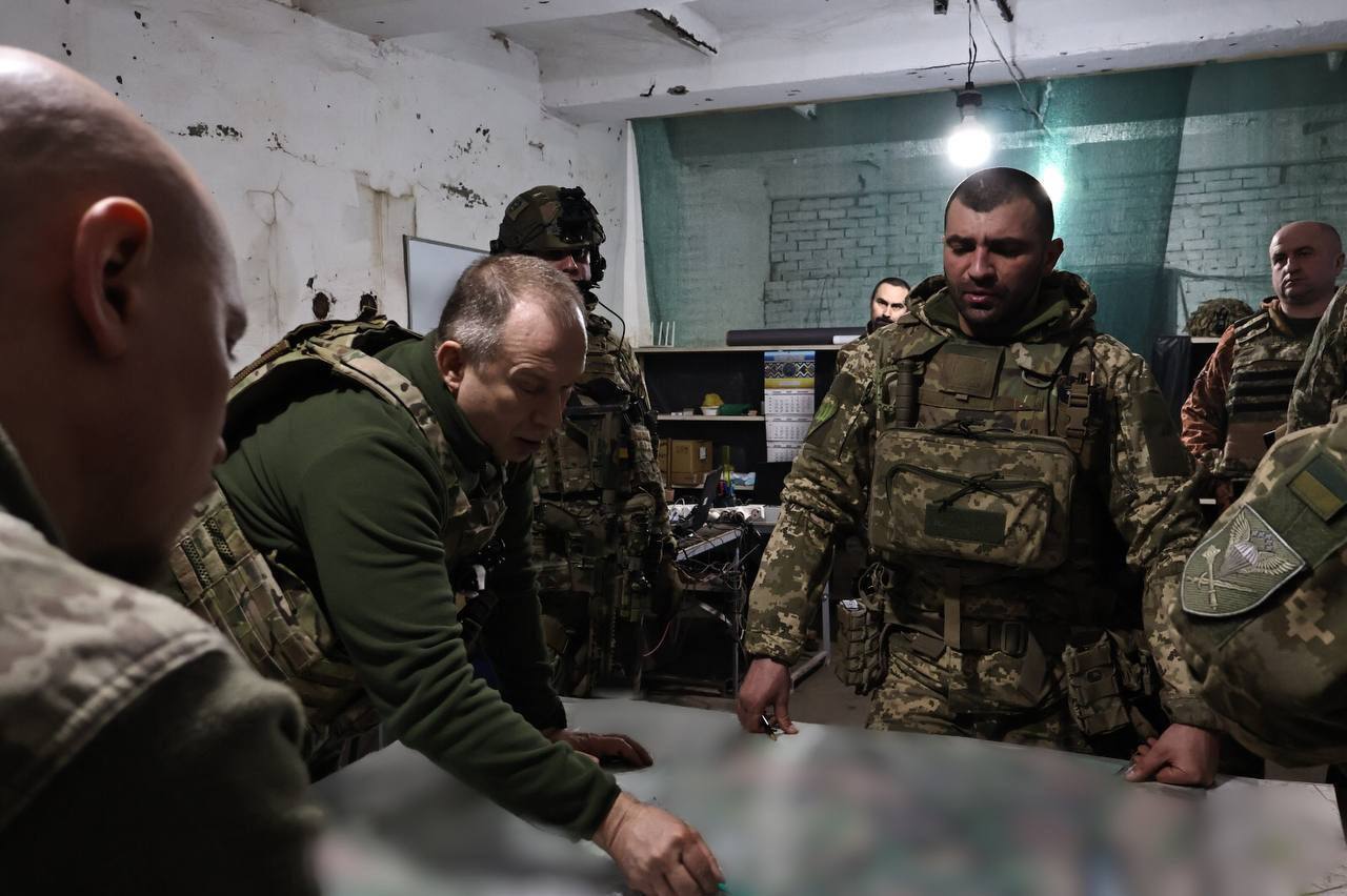 Українські війська зазнають у Бахмуті великих втрат, але продовжують утримувати місто – WSJ