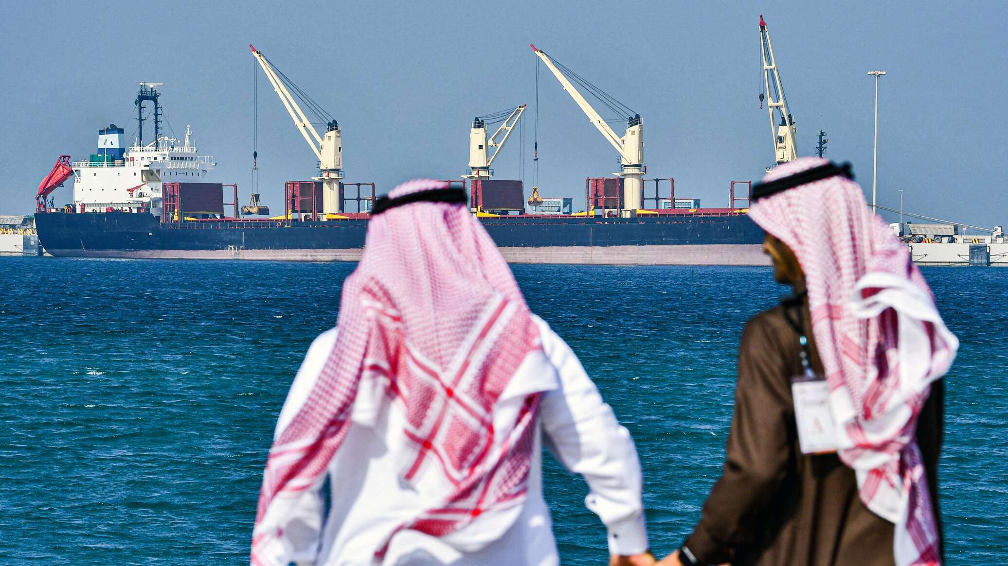 Саудівська Аравія та ОАЕ закуповують російські нафтопродукти з великими знижками – WSJ