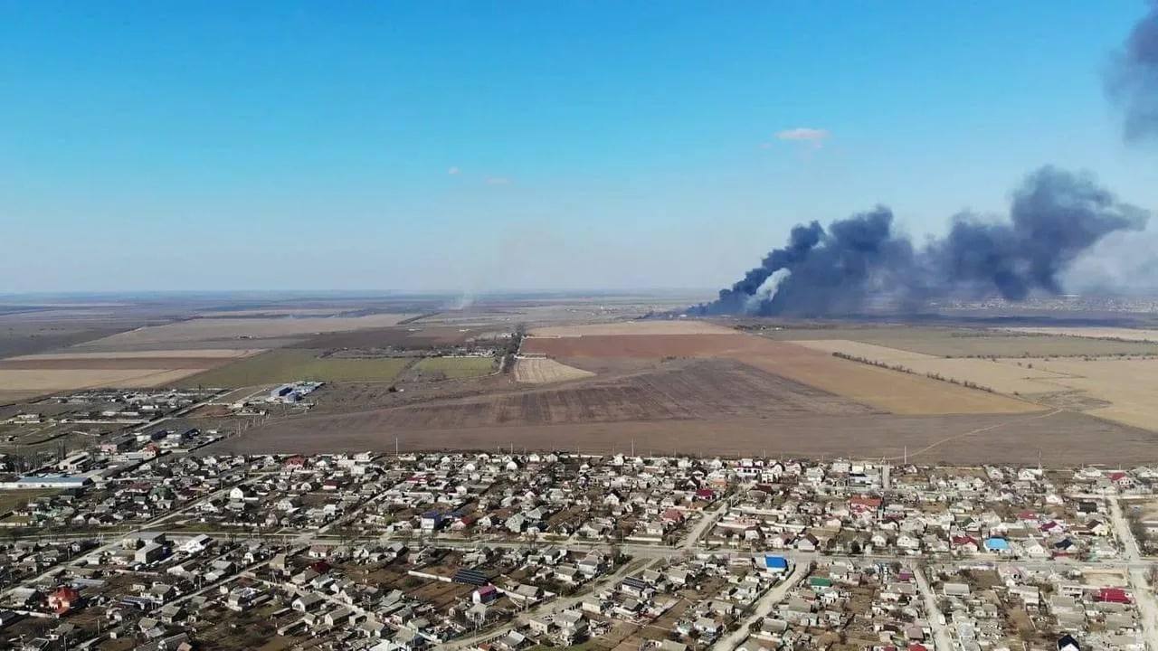 Росія третій день скидає авіабомби на херсонське село Кизомис, пошкоджено будинки, магазини та церкву