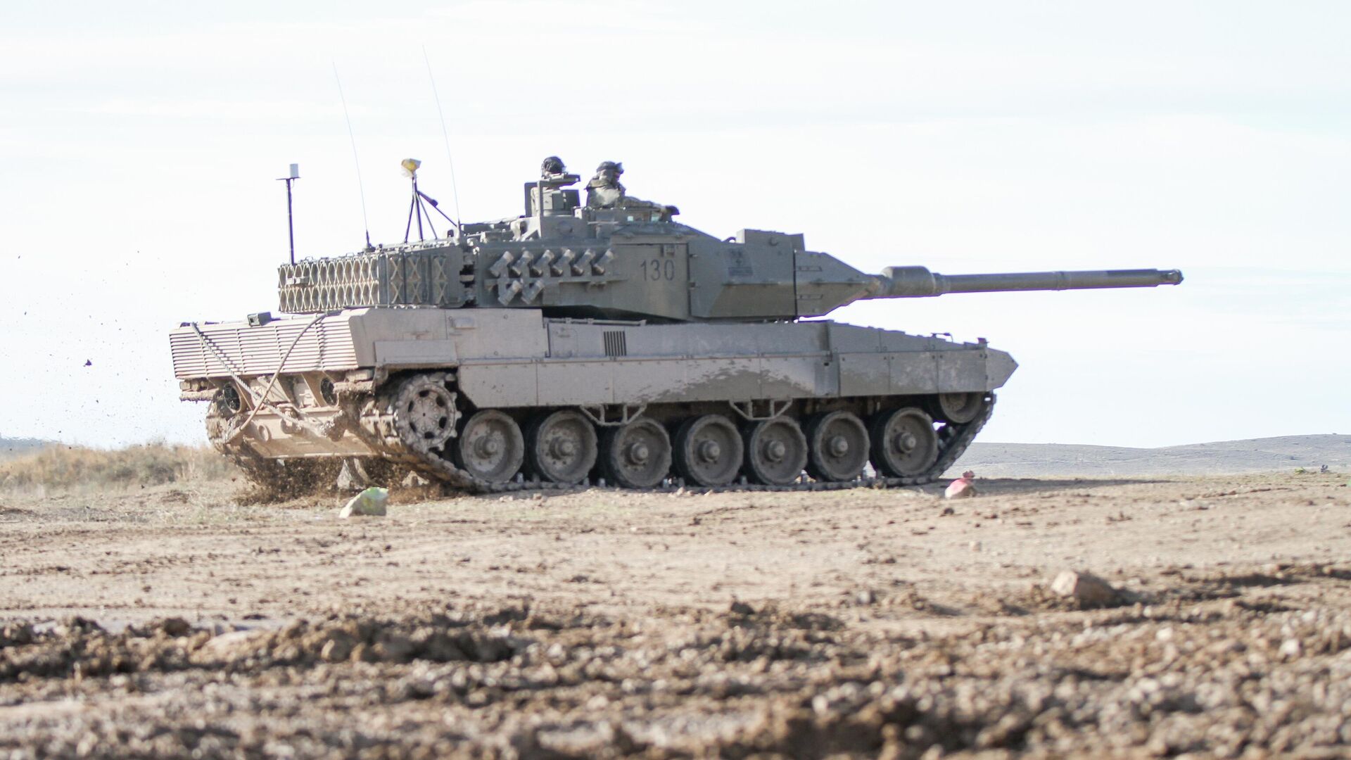 Іспанія найближчими днями відправить обіцяні танки в Україну