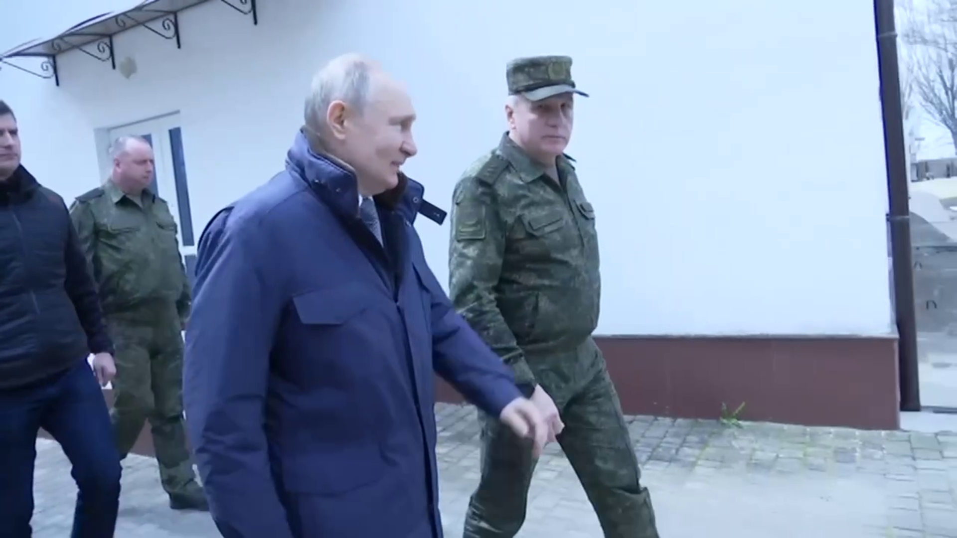 У мережі знову взялися викривати двійників Путіна – порівняння фото