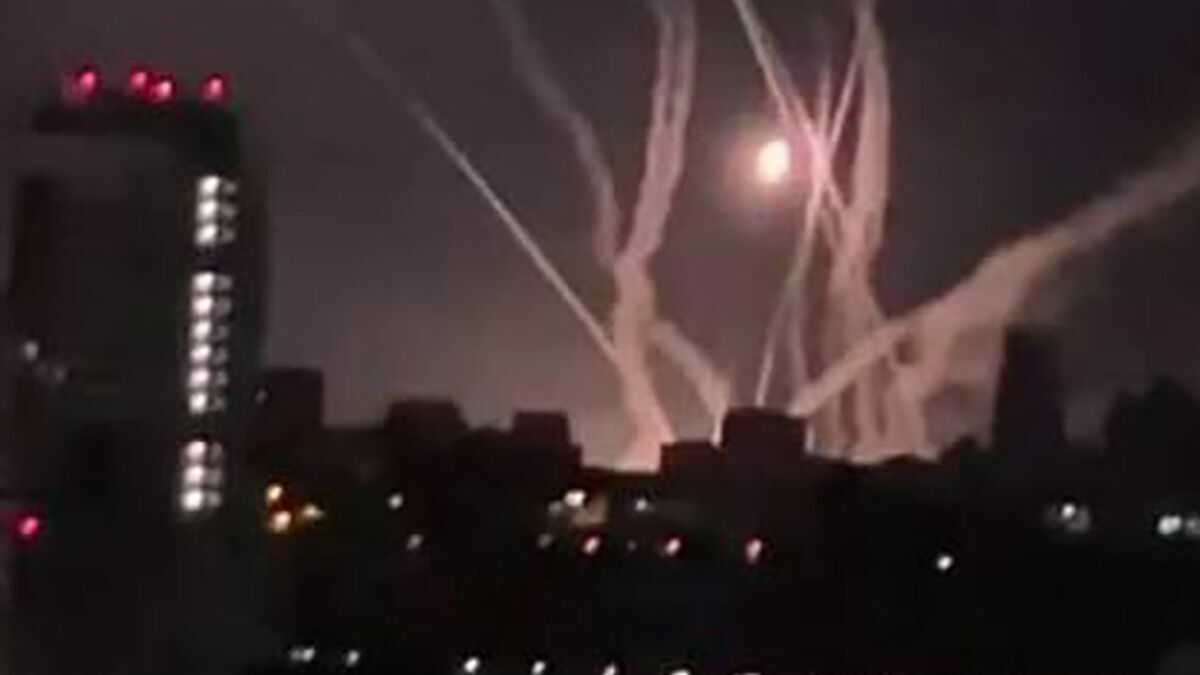 Сили ППО знищили 29 ракет і збили два “Шахіди”