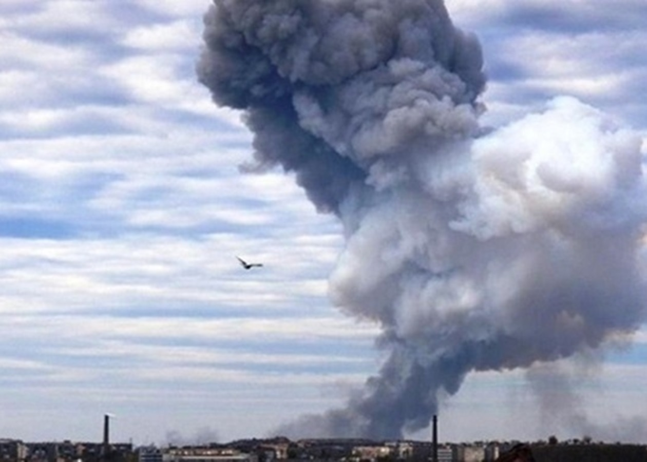 У Мелітополі прогриміли сильні вибухи біля аеропорту