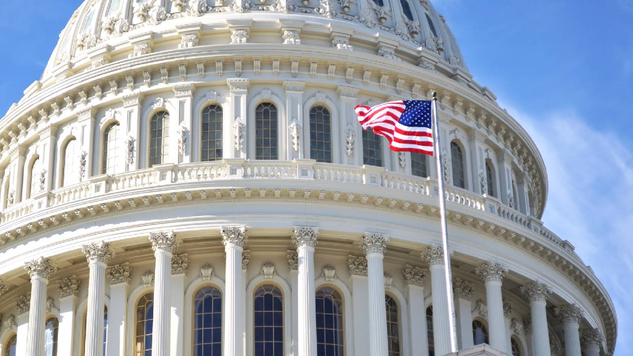 Сенат ухвалив призупинення обмеження держборгу США до 2024 року
