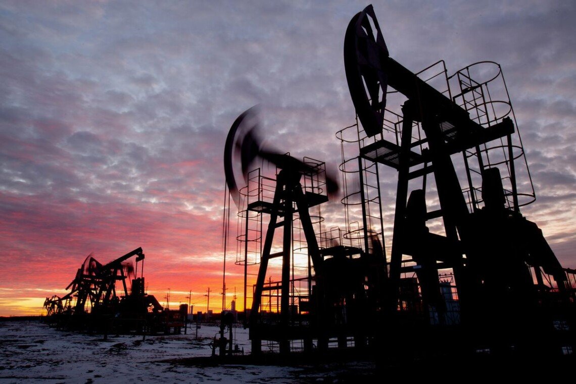 Росія цього року заповʼязана знизити видобуток нафти