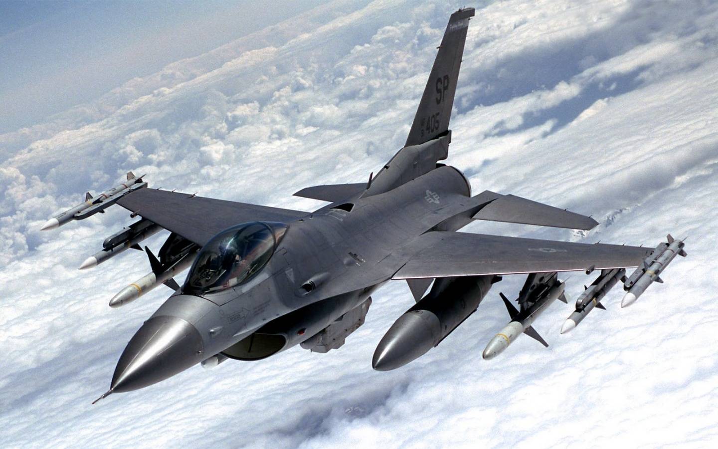 Пентагон заявив про готовність навчати українських льотчиків на F-16