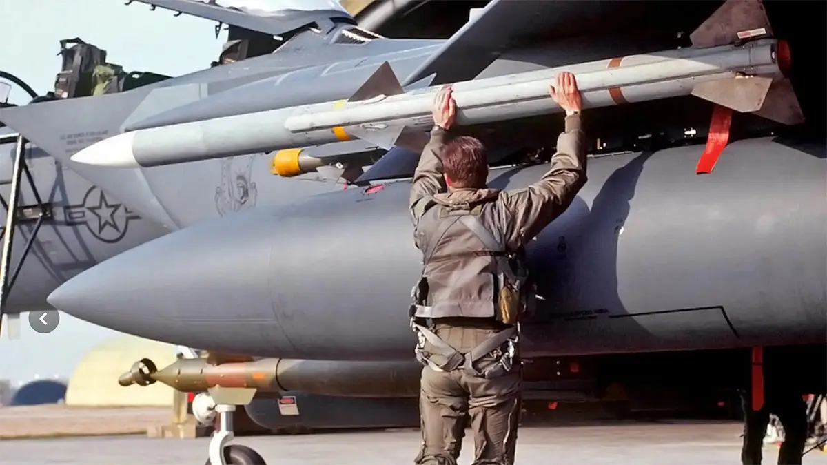 Данія підтвердила дозвіл від США на відправку винищувачів F-16 до України