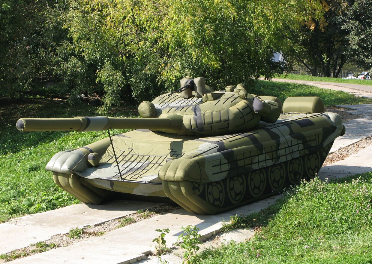 РФ знищила сотні макетів-“обманок” українського виробництва, витративши на них свої ракети і дрони – CNN