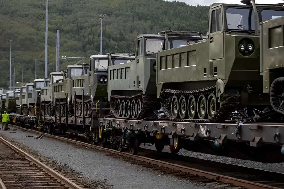Україна отримає з Норвегії 50 гусеничних вантажівок NM199