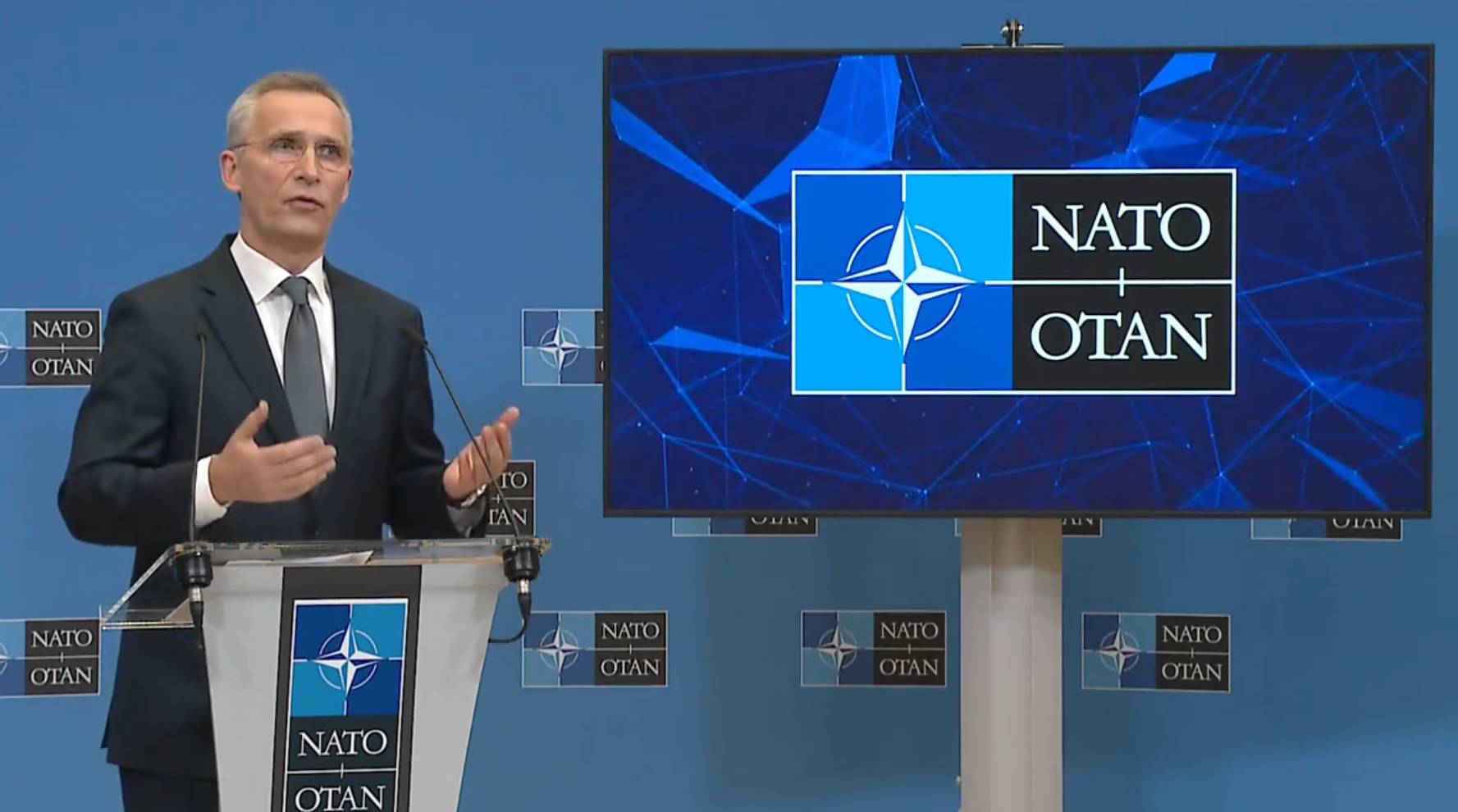 Нато конференции. Конференция НАТО. Саммит НАТО 2022. НАТО съезд. Столтенберг пресс конференция.