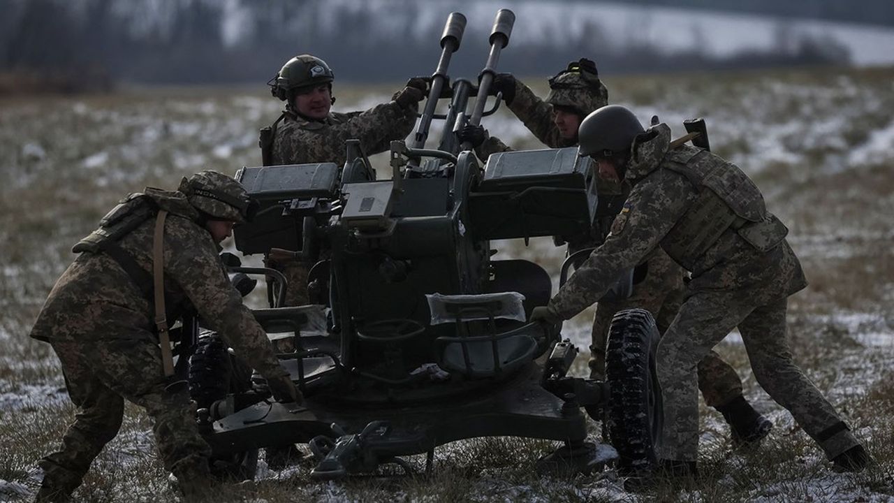 Генштаб: окупанти просуваються від Куп’янська до Херсона, десятки штурмів Авдіївки