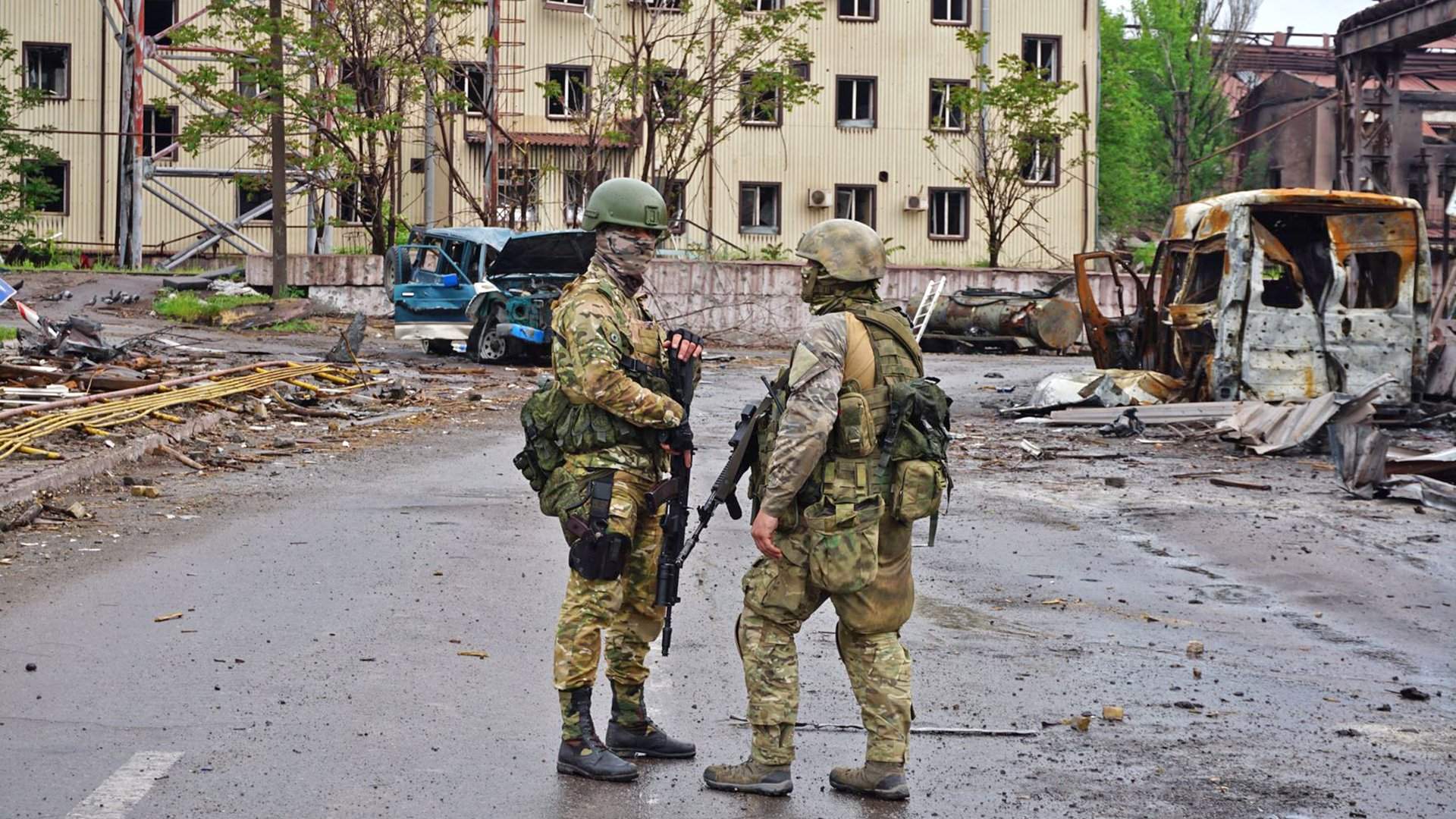 Маріуполь під окупацією: росіяни вербують на війну прямо у лікарнях