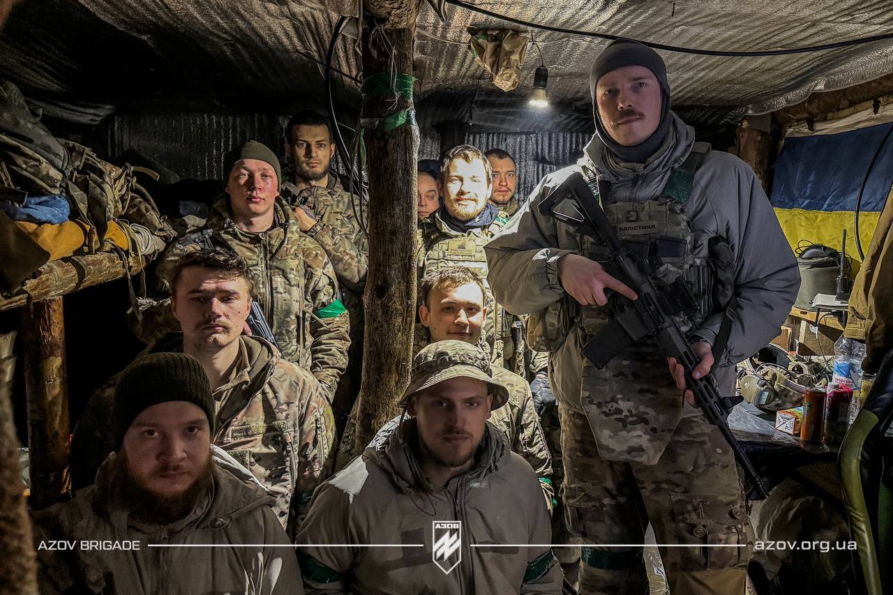 Командир “Азову” відзначив бійців на Лиманському напрямку за мужність