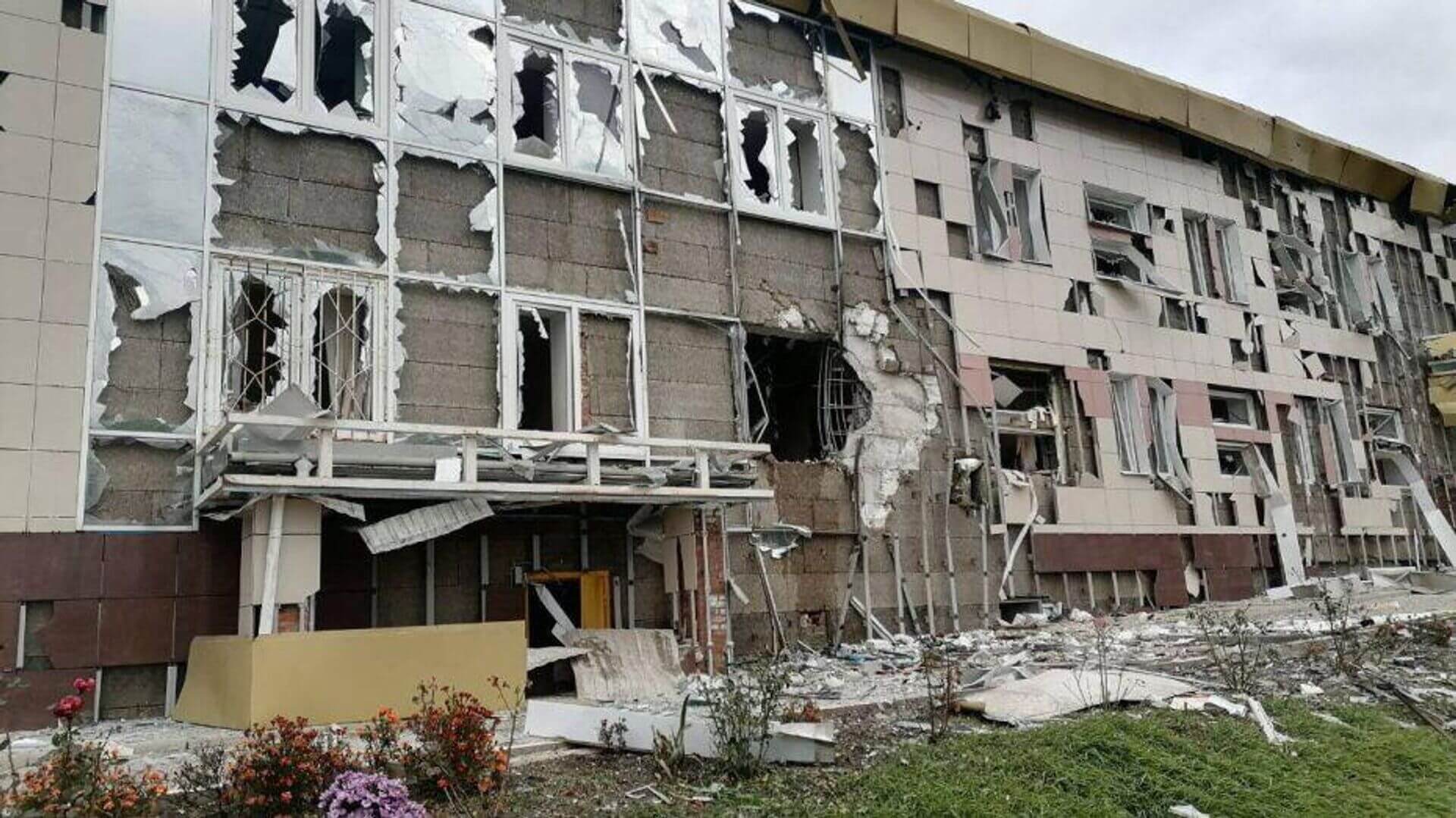 Неспокійна доба в Бєлгородській області: снарядами пошкоджено будинки в кількох селах