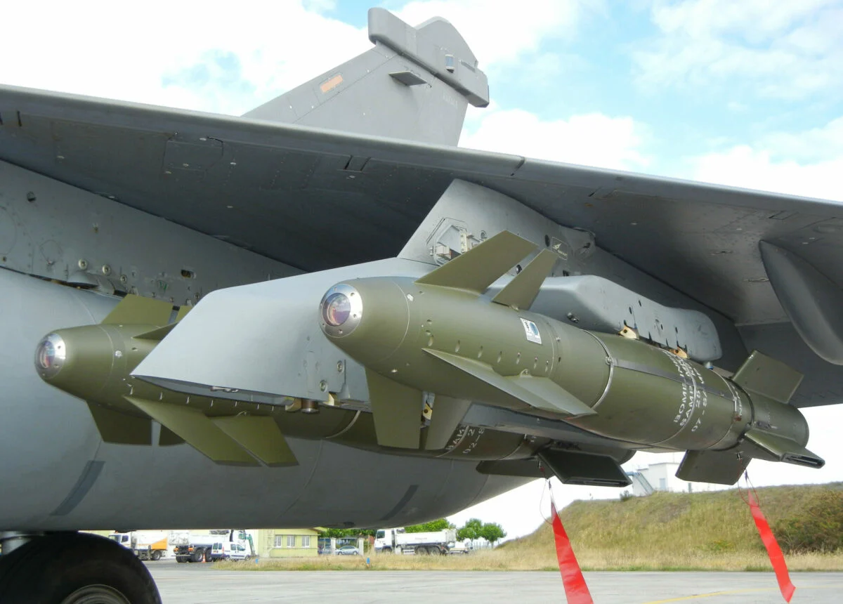 Франція почала адаптацію бомб AASM Hammer для використання з F-16
