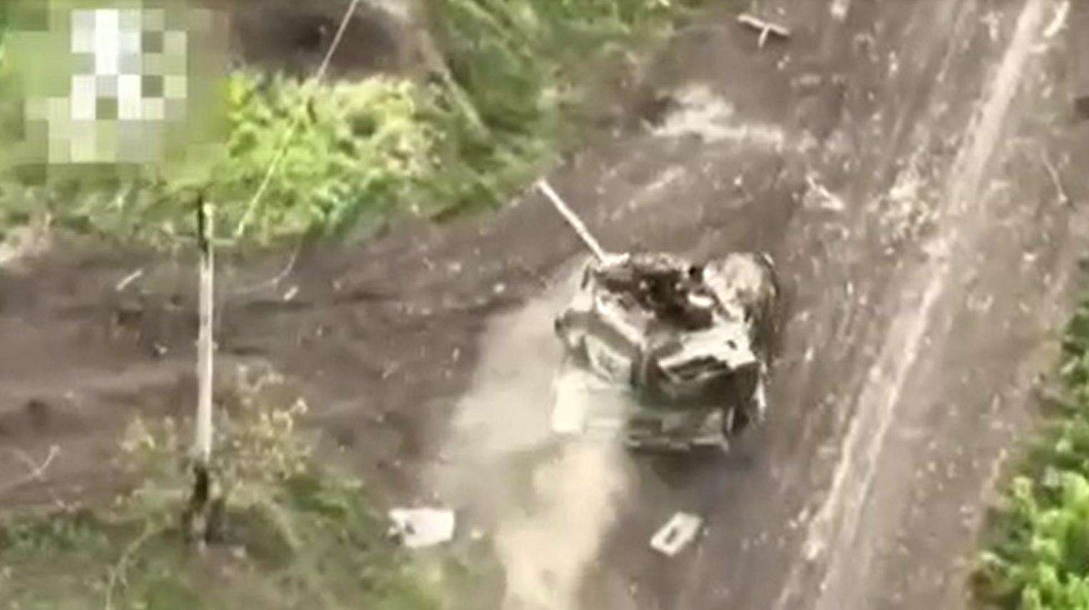 У соцмережах обговорюють відео удару по російському танку Т-90