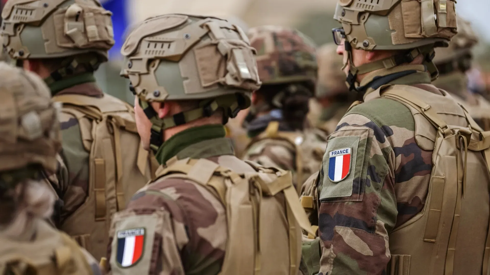Підрозділ французької армії набуває навичок для війни в Україні – RTL
