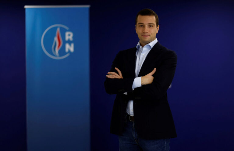 Лідер французької партії “Національне об’єднання” виступив проти передачі Україні далекобійної зброї
