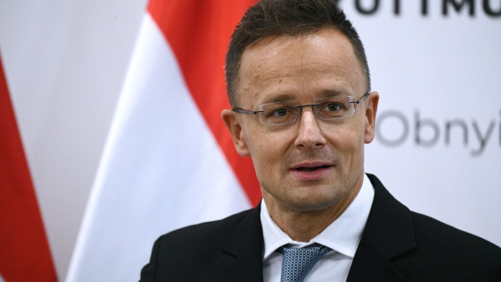 Угорщина візьме участь у мирному саміті щодо України у Швейцарії