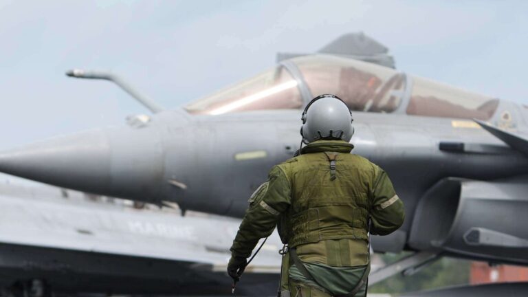 ЗСУ змінюють стратегію на полі бою напередодні поставок літаків F-16 – Bild
