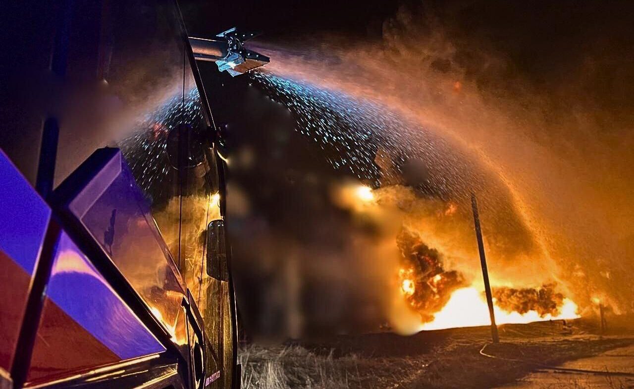 Росія атакувала Україну 166 БПЛА: у Київській області горів промисловий об’єкт