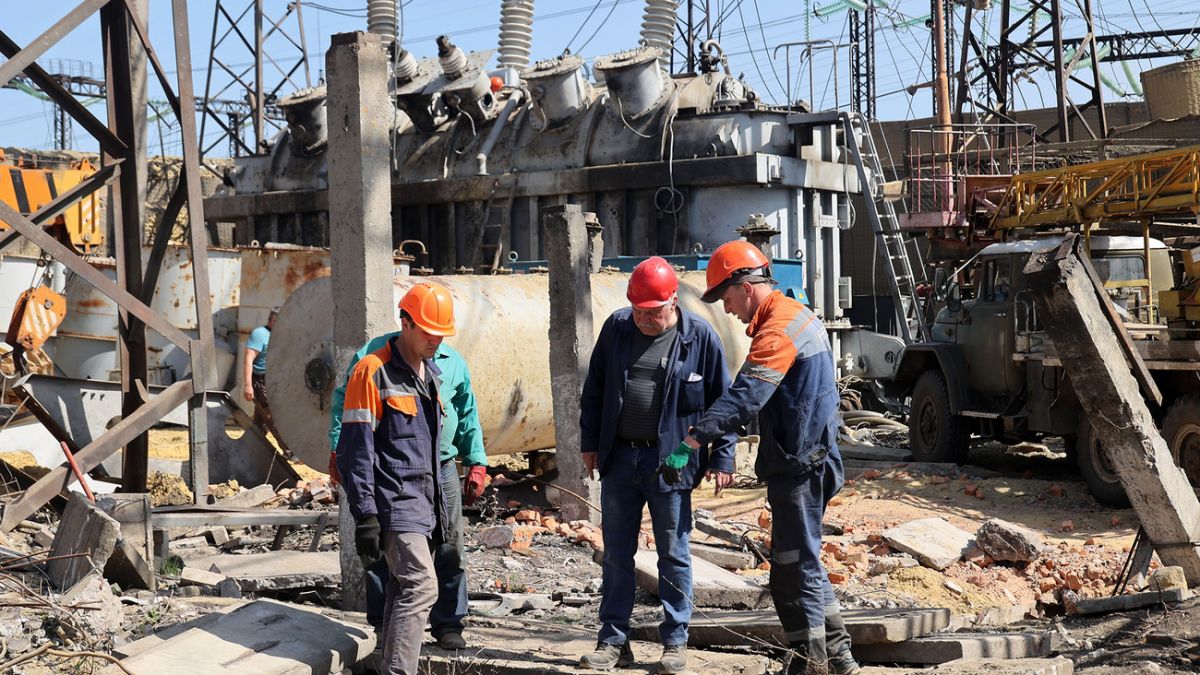 “Укренерго” скасувало аварійні відключення світла: енергосистема відновлюється після атак