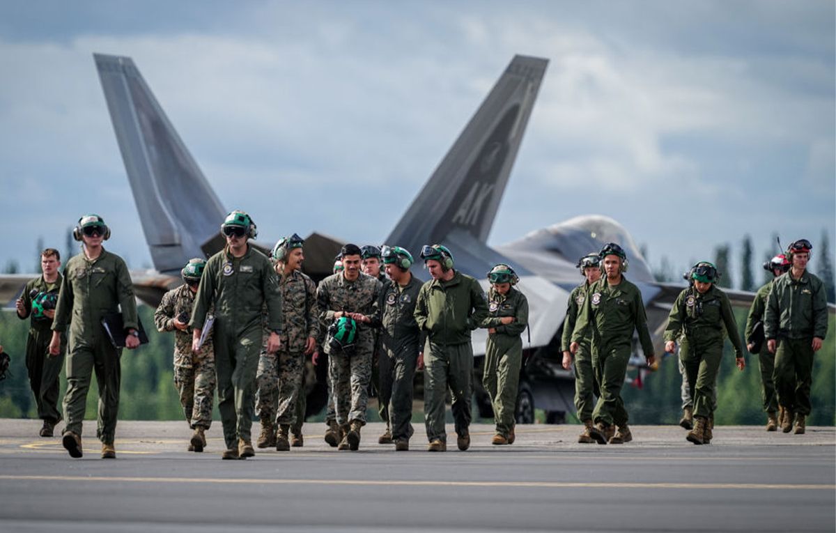 Британські парламентарії наполягають на голосуванні з питання відправки військ в Україну