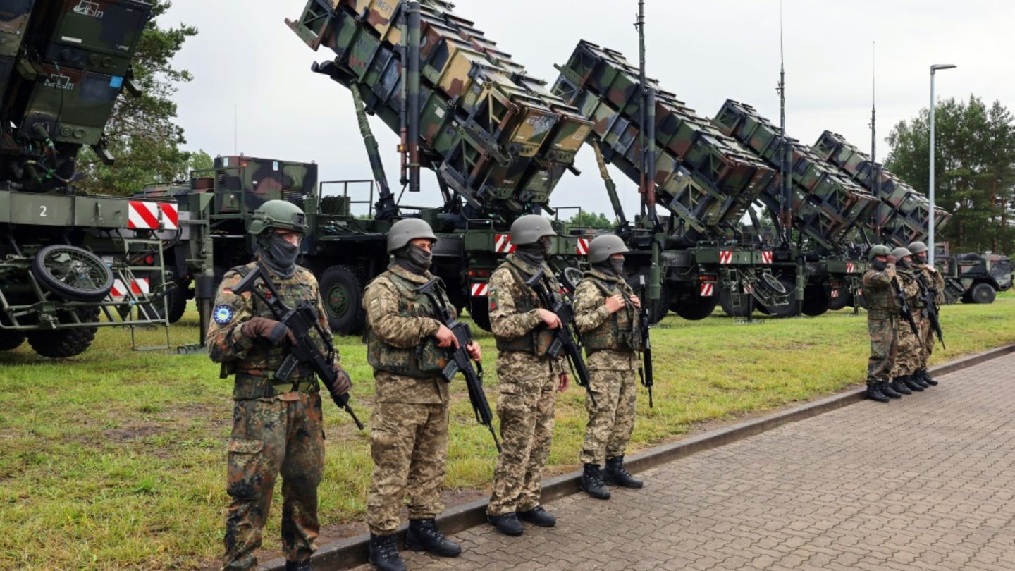 У Німеччині біля бази з українськими військовими зафіксували підозрілі дрони: розпочато розслідування