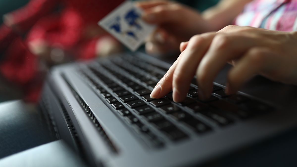 Шахраї телефонують родичам військовополонених від імені гуманітарних місій