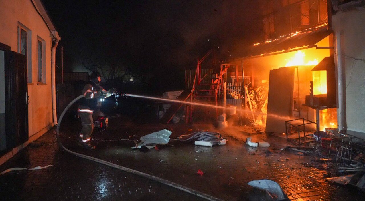 Росія атакувала Одесу: є загиблий, місто частково без світла та тепла