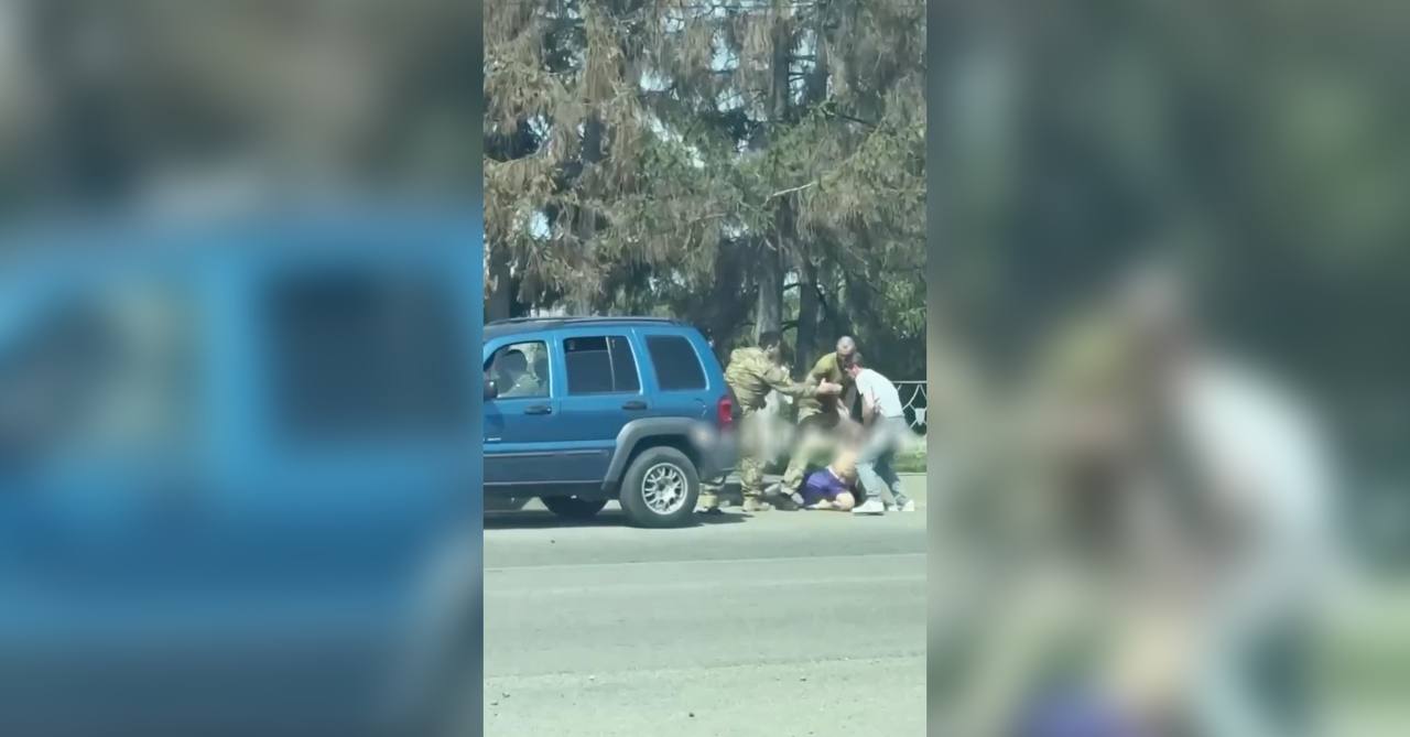 У Харкові українці допомогли чоловікові втекти від співробітників ТЦК