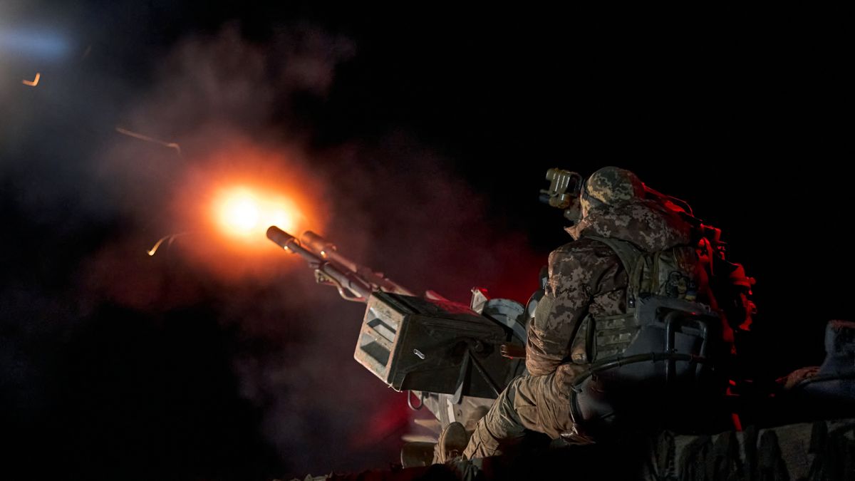 Нічна атака на Київщину: пошкоджено будинки, автомобілі та складські приміщення