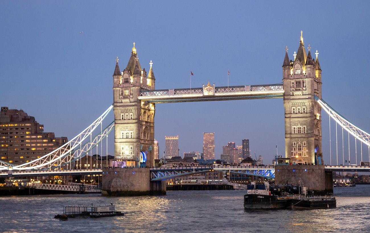 Колишній британський євродепутат зізнався у хабарах від екс-нардепа