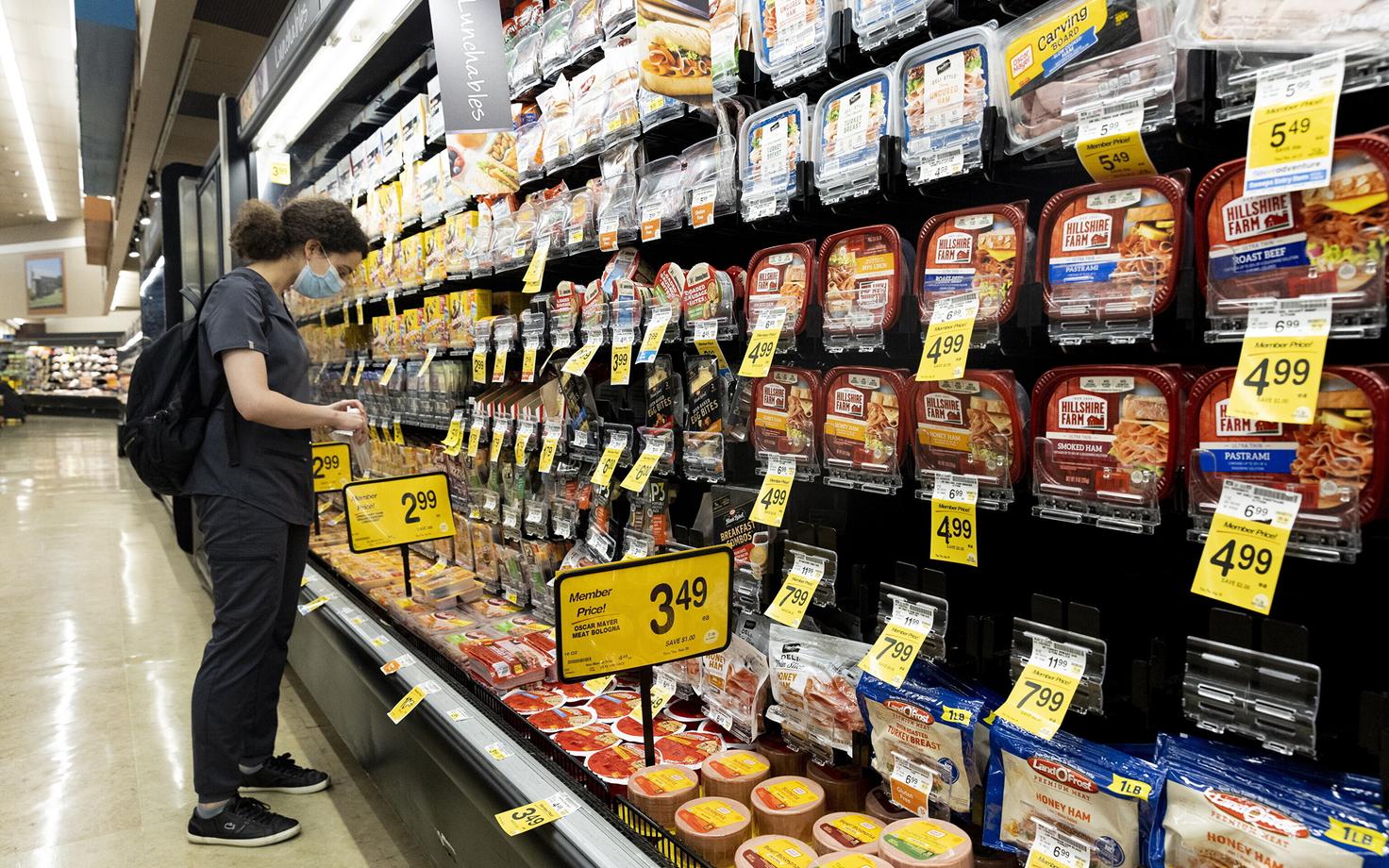 Мита Трампа підвищили ціни на імпортні товари в США