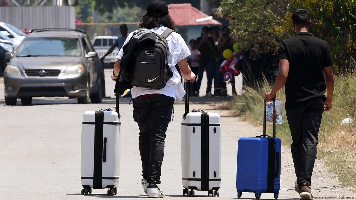 Трамп різко скорочує прийом біженців у США – NYT