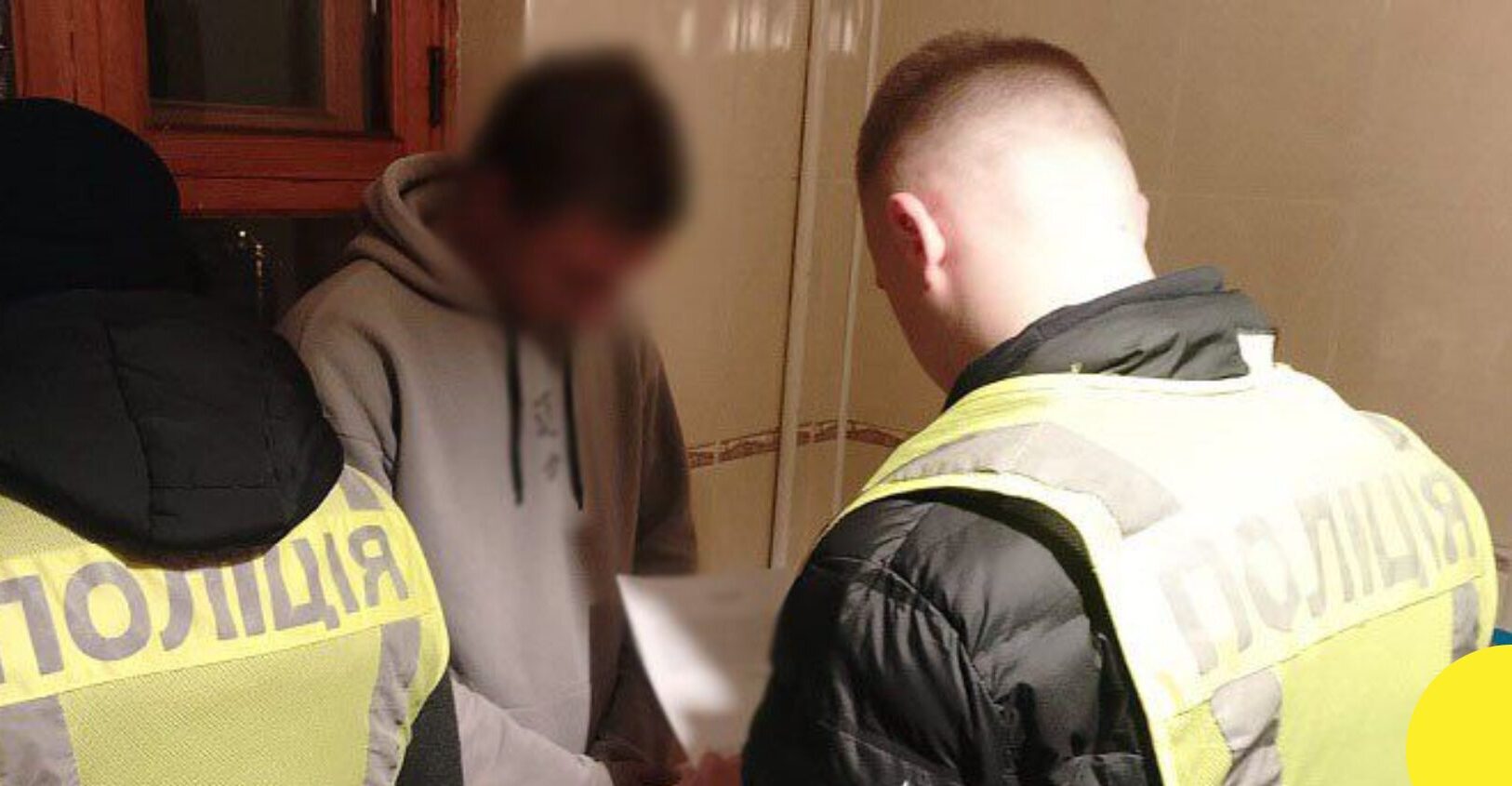 У Києві троє чоловіків напали на ветерана