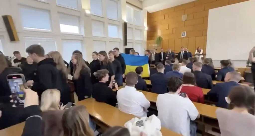 Джерело: facebook.com/robertficosk