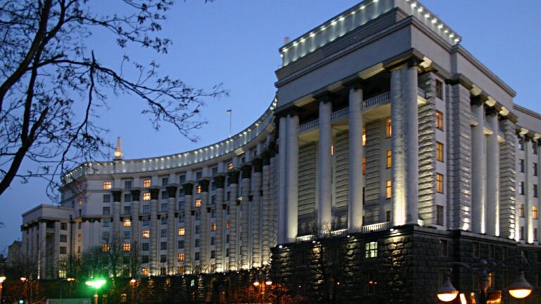 Джерело: https://daycom.com.ua/