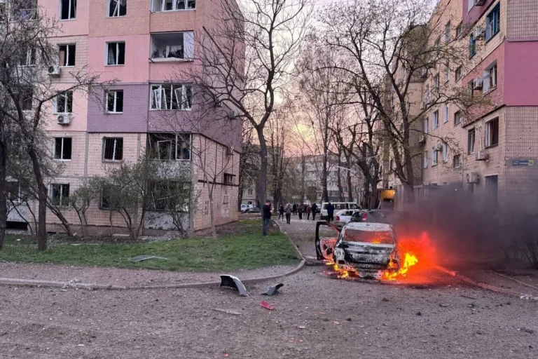 Джерело: https://daycom.com.ua/